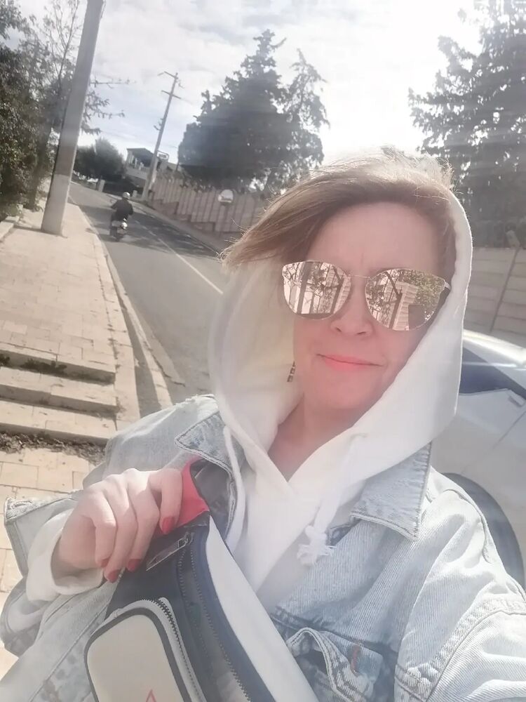  ,   , 52 ,   c 