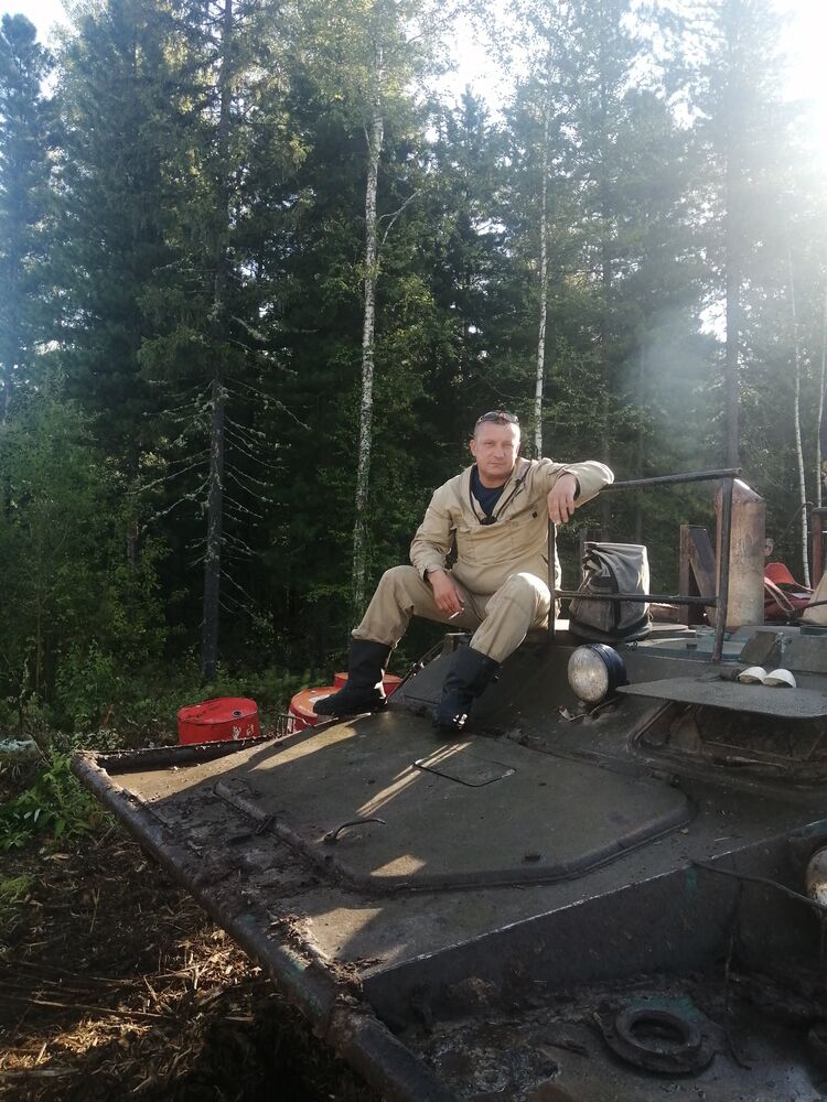  35796472  Nikolai, 47 ,    -