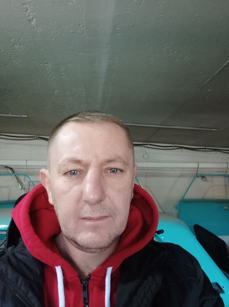  33908942  , 51 ,    