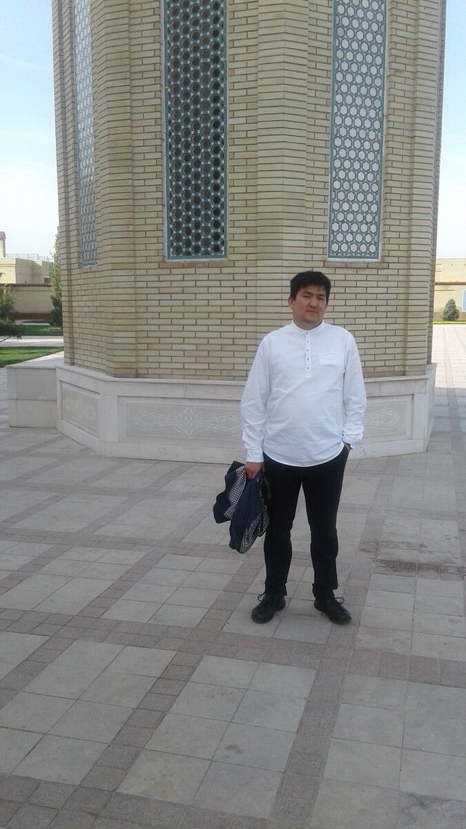  ,   Bek, 36 ,     , c 