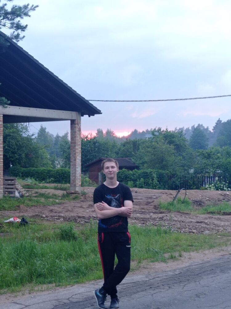  52547782  , 18 ,    