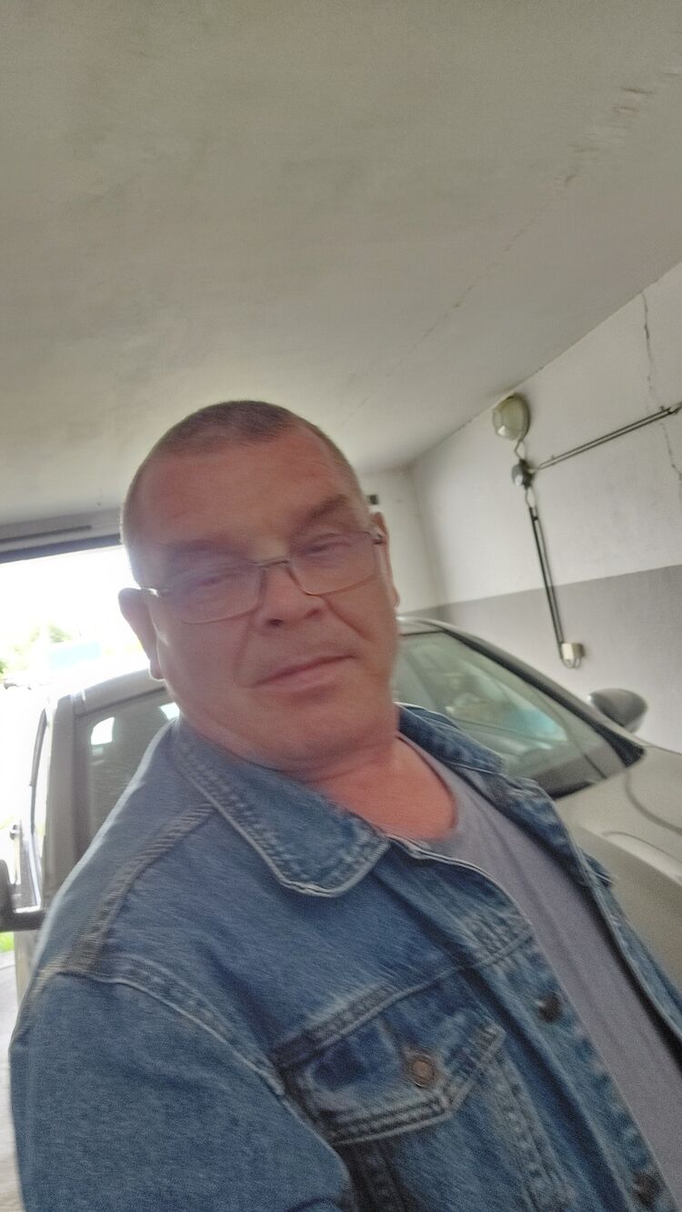  48986442  , 61 ,    