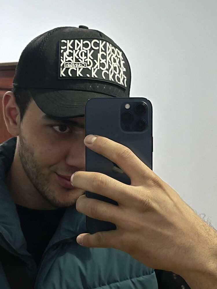  ,   Abdulaziz, 25 ,   ,   
