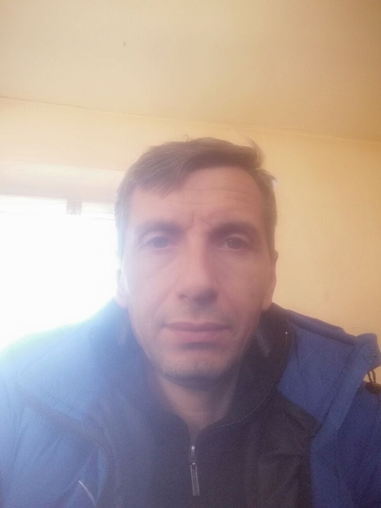  ,   Petr, 49 ,   ,   , c 