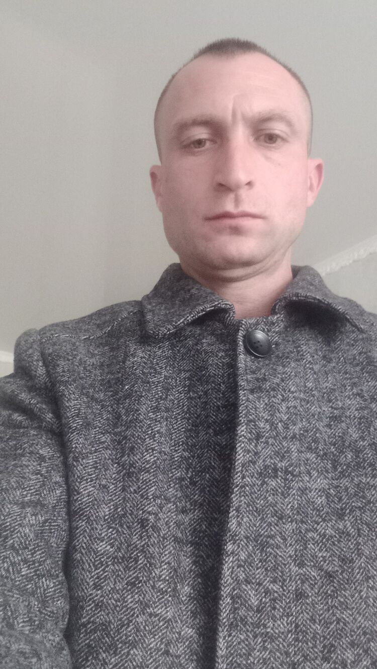  46583592  , 37 ,    
