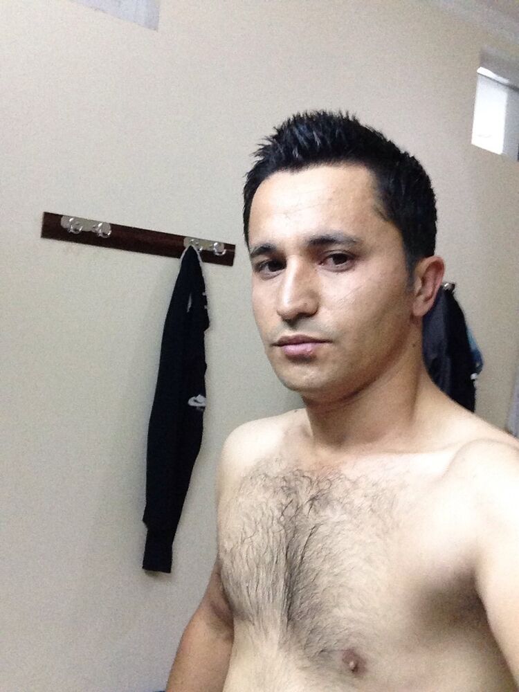  ,   Akram, 35 ,   ,   , c 