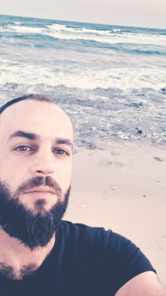  46731312  Tarek, 40 ,    Banghazi