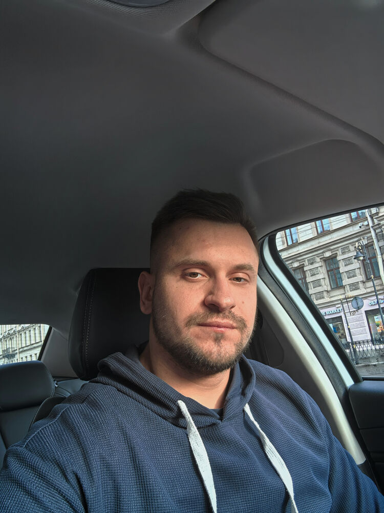  -,   Sergey, 31 ,   