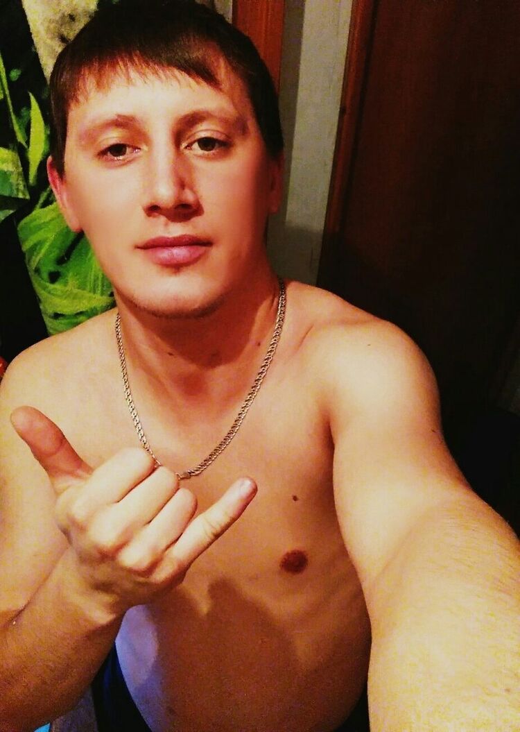  17010942  , 33 ,      