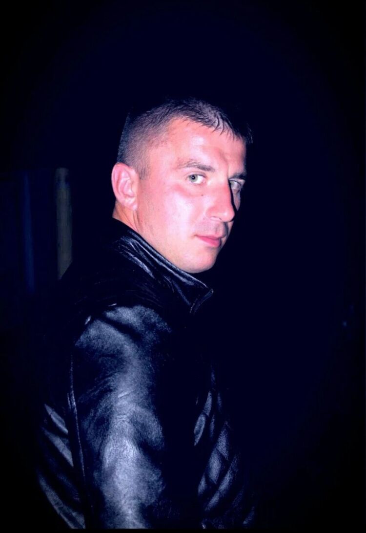  ,   Pavel, 37 ,   ,   , c , 