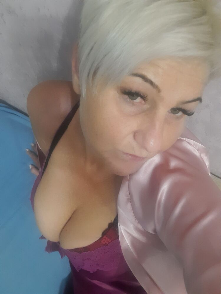 47260582  Elena, 48 ,    