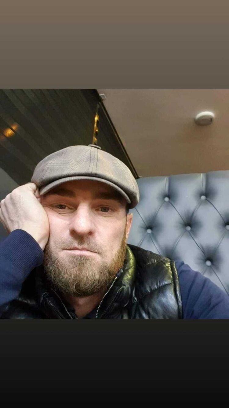  38303052  , 37 ,    