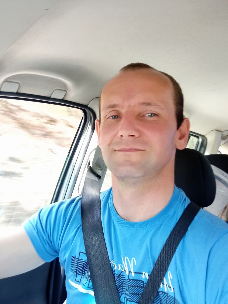  26087082  Sladjan, 42 ,    