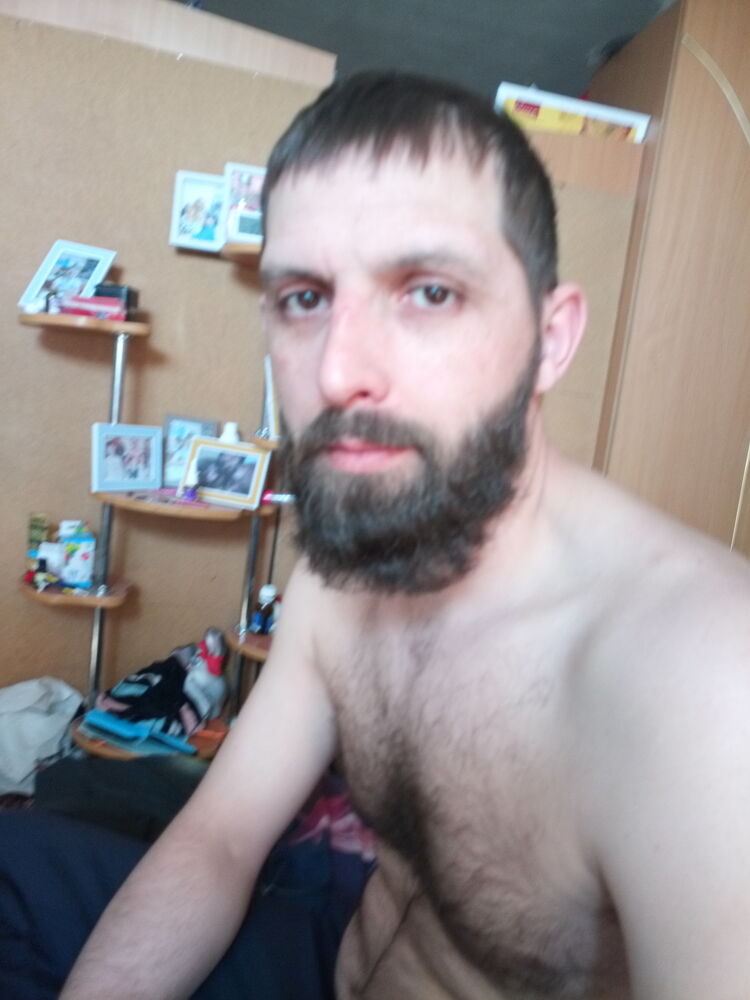  27004672  , 40 ,    