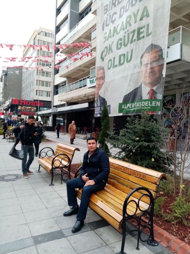  18778062  Bek, 45 ,    
