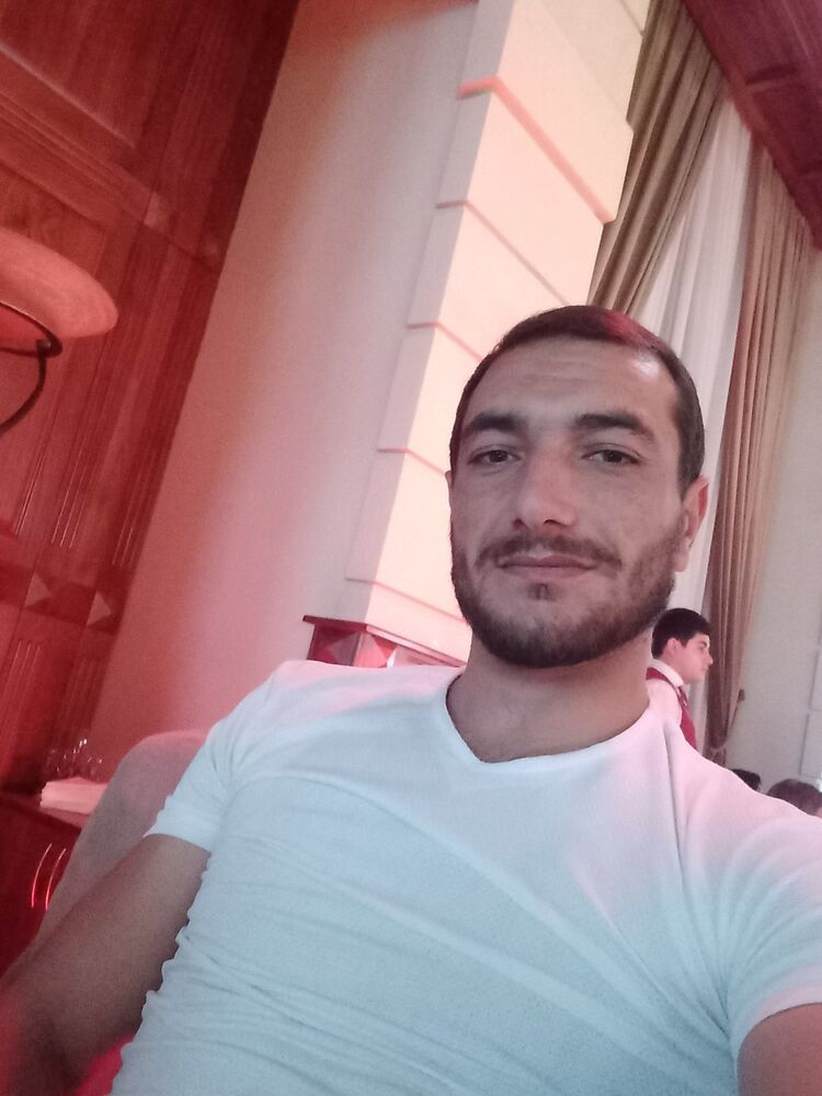  ,   Gevor, 29 ,   ,   