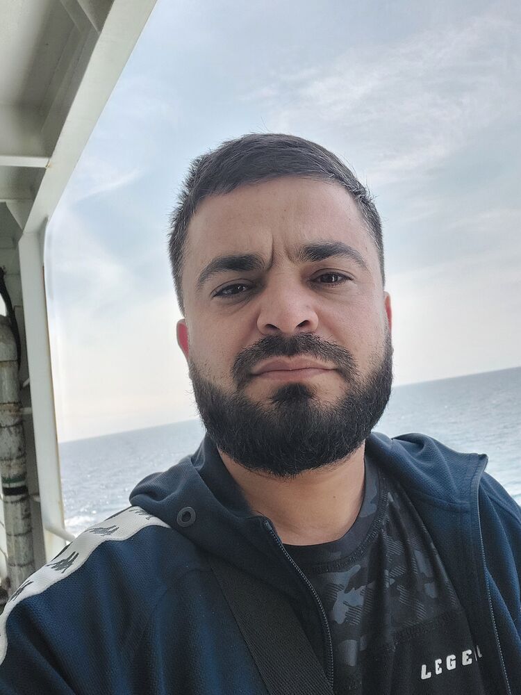  52363472  , 33 ,    