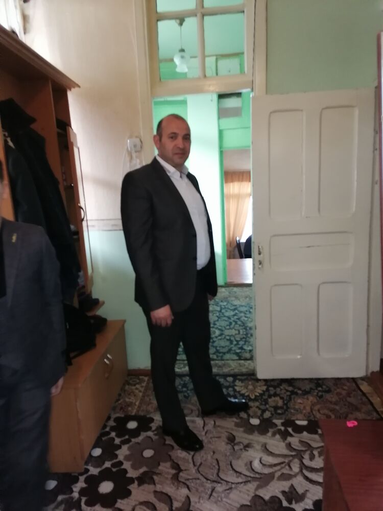  35267182  , 44 ,    
