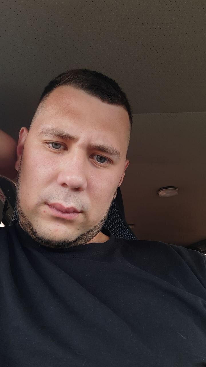  47963372  , 27 ,    