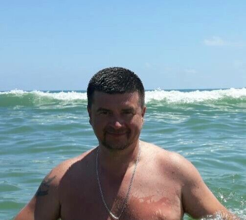  ,   Alexandr, 48 ,  