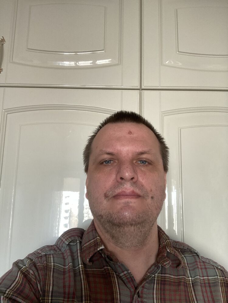  ,   Sergeisv, 42 ,   ,   , c , 