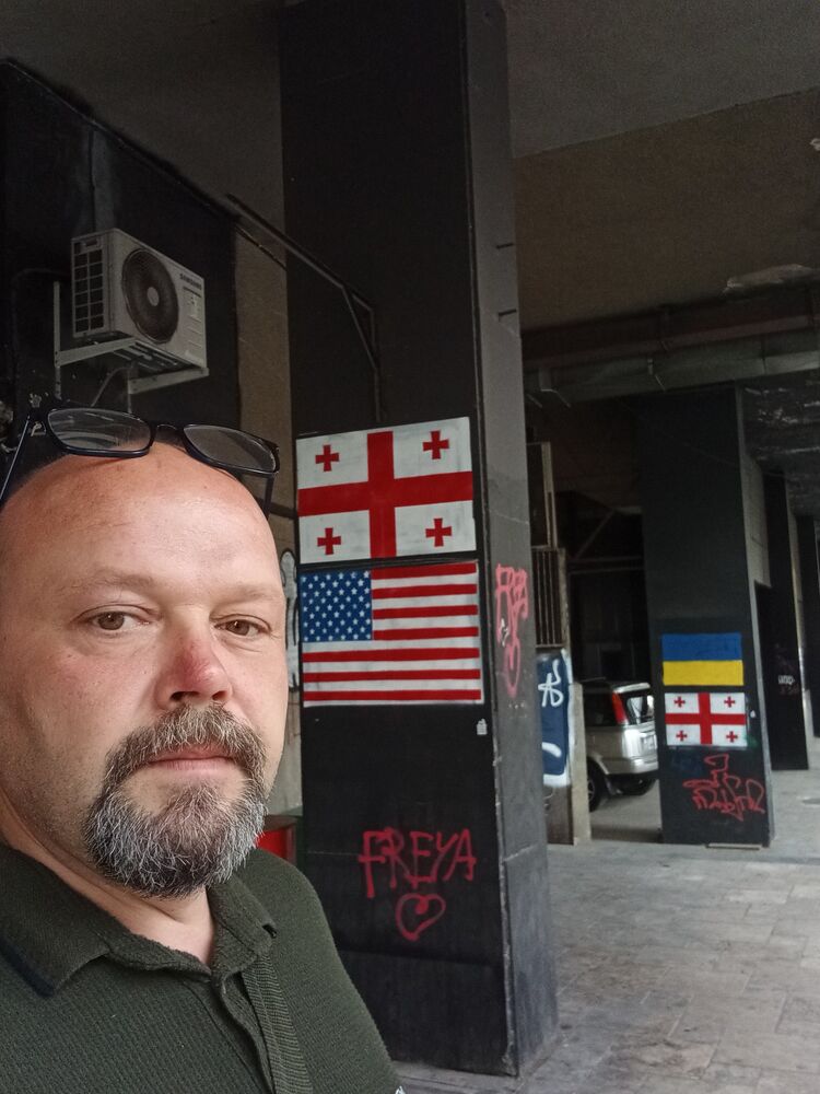  46268132  Adekwatn, 46 ,    