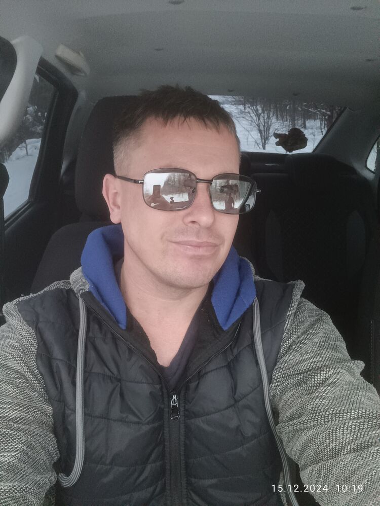  48247942  , 37 ,    