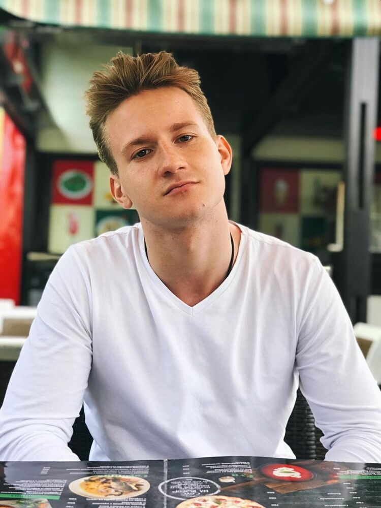  16600762  Nick, 29 ,    