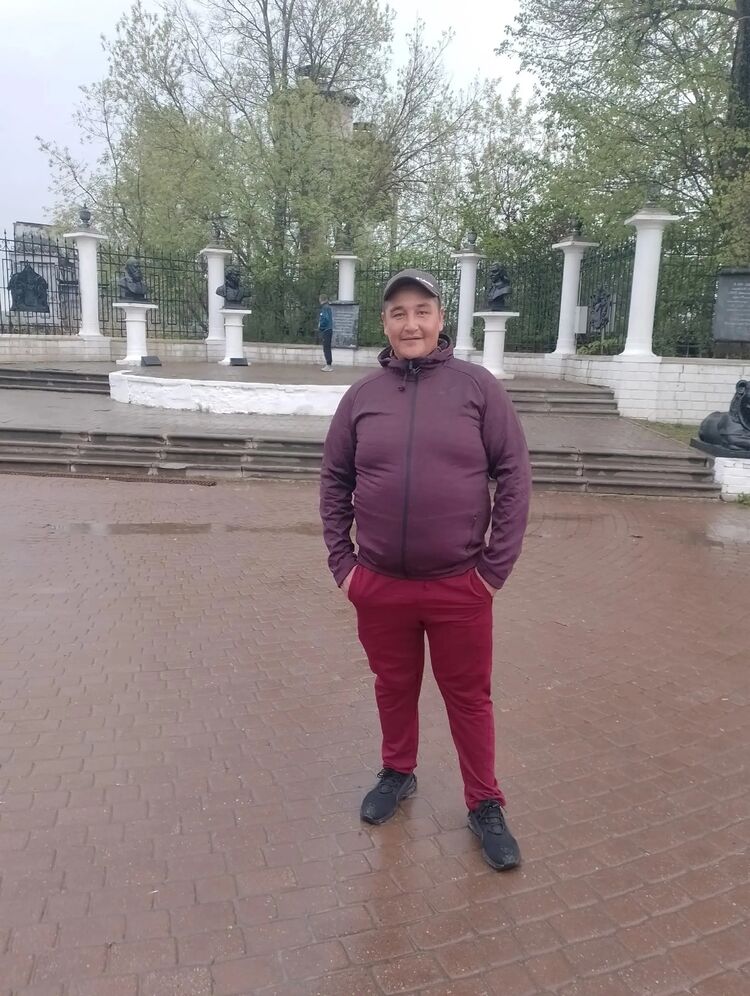  36953942  , 33 ,    
