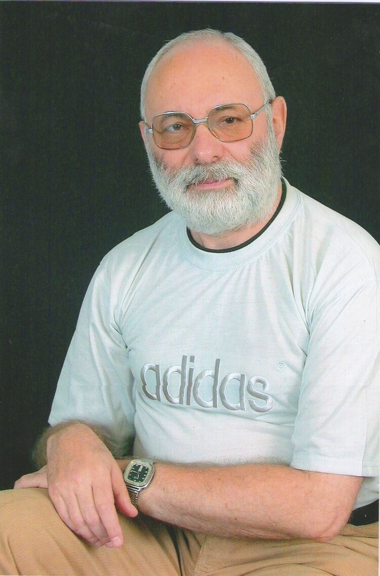  4699542  Aleks, 78 ,    