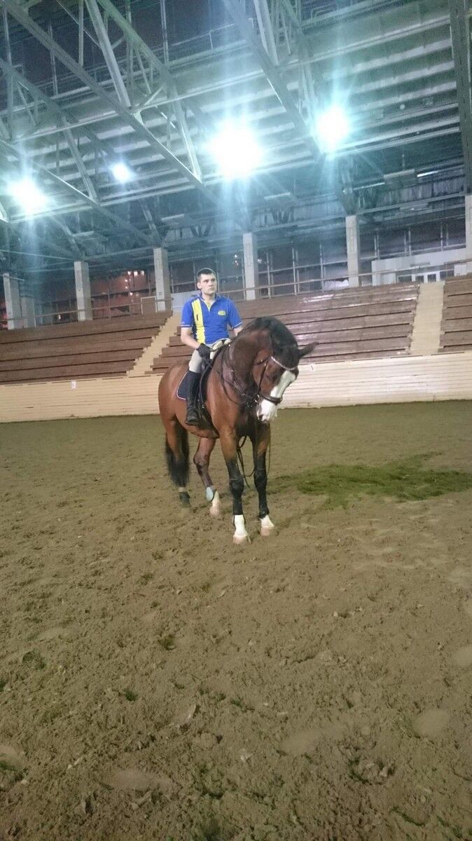  ,   Viktor, 40 ,   ,   , c 