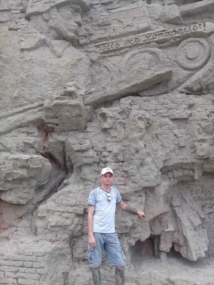  ,   Oleg, 41 ,  