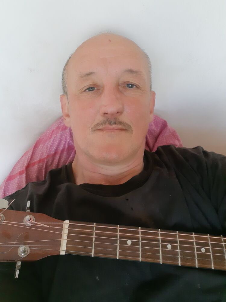  38593512  , 63 ,    