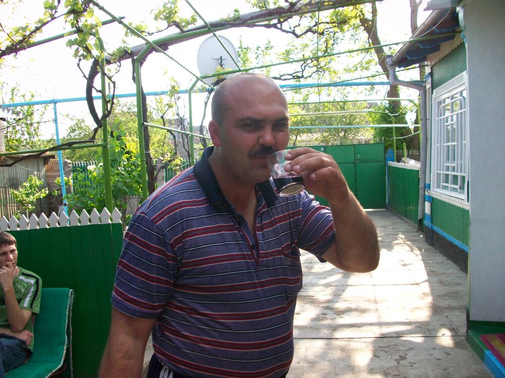  4178062  Ghena, 50 ,    -