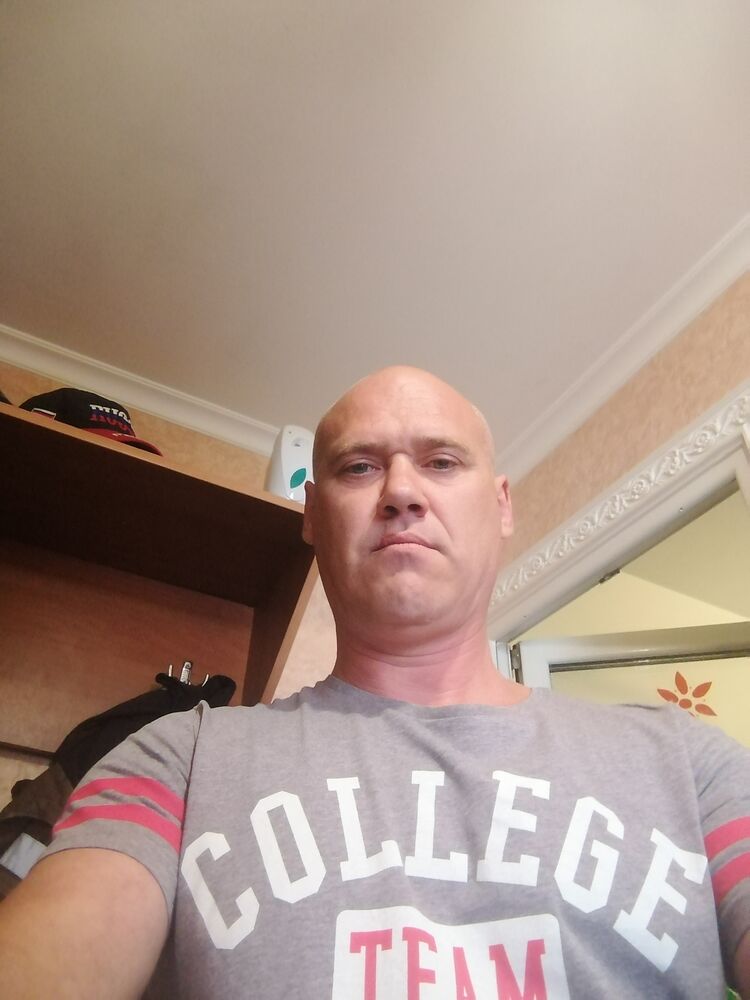  46031542  , 49 ,    