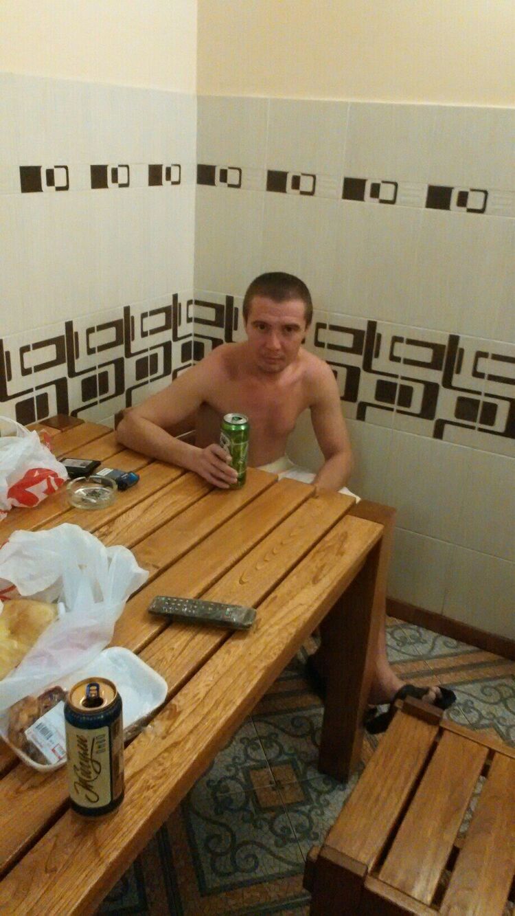  ,   Viktor, 38 ,   ,   , c 