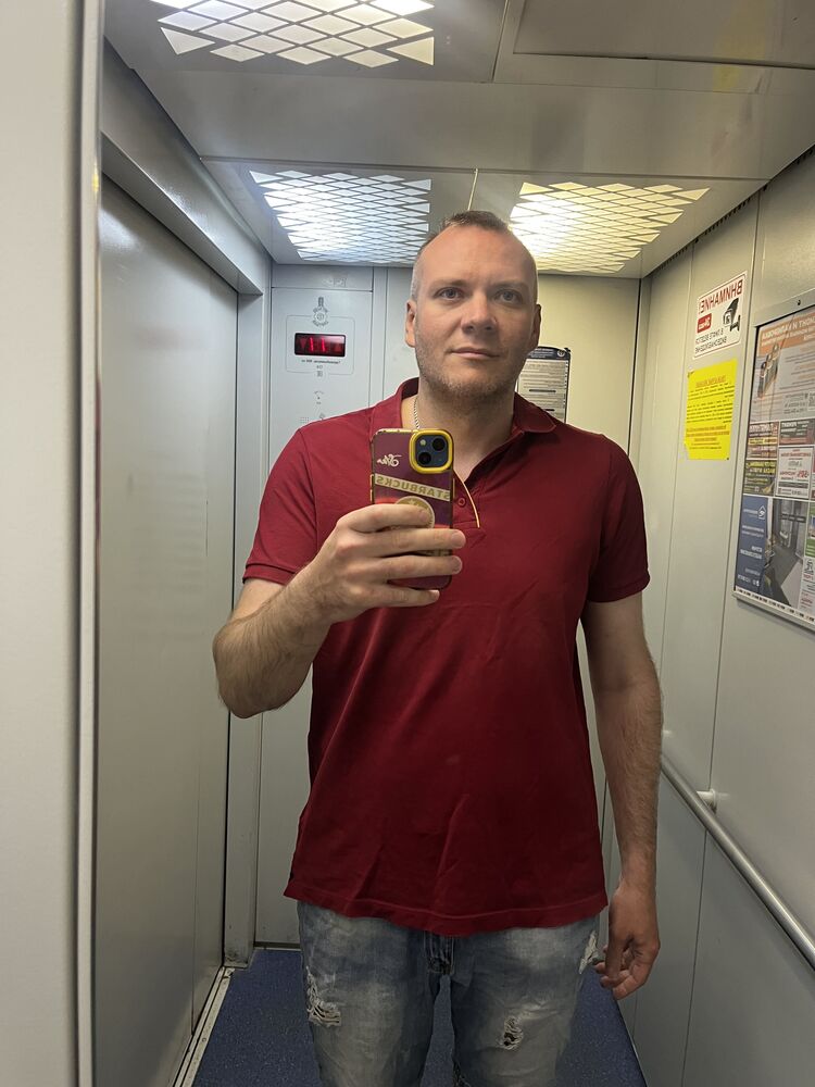  ,   Igor, 38 ,   ,   , c , 