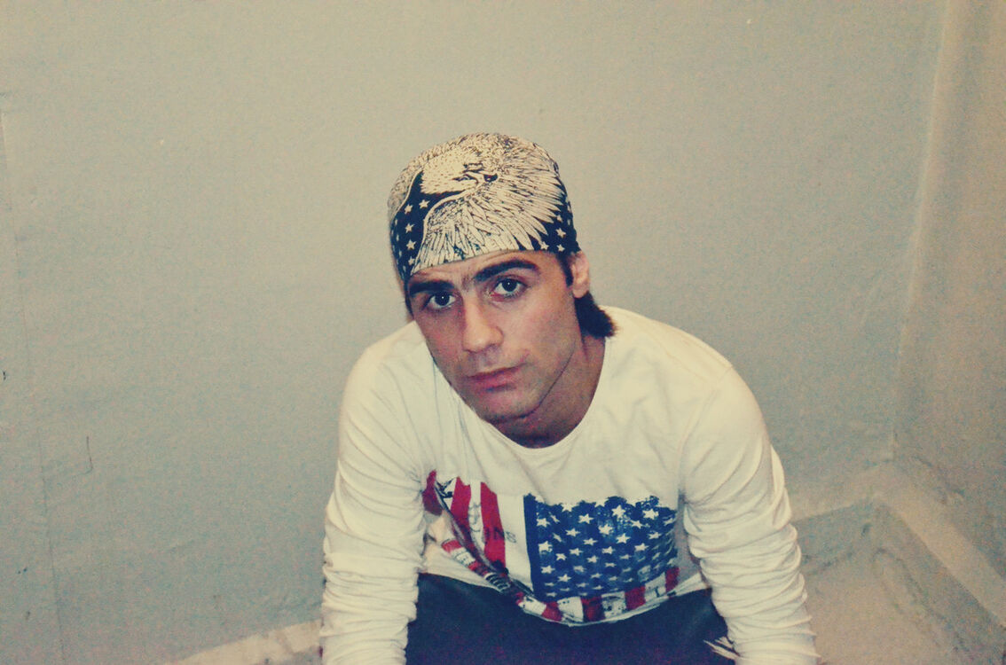  6090952  Erik, 34 ,    