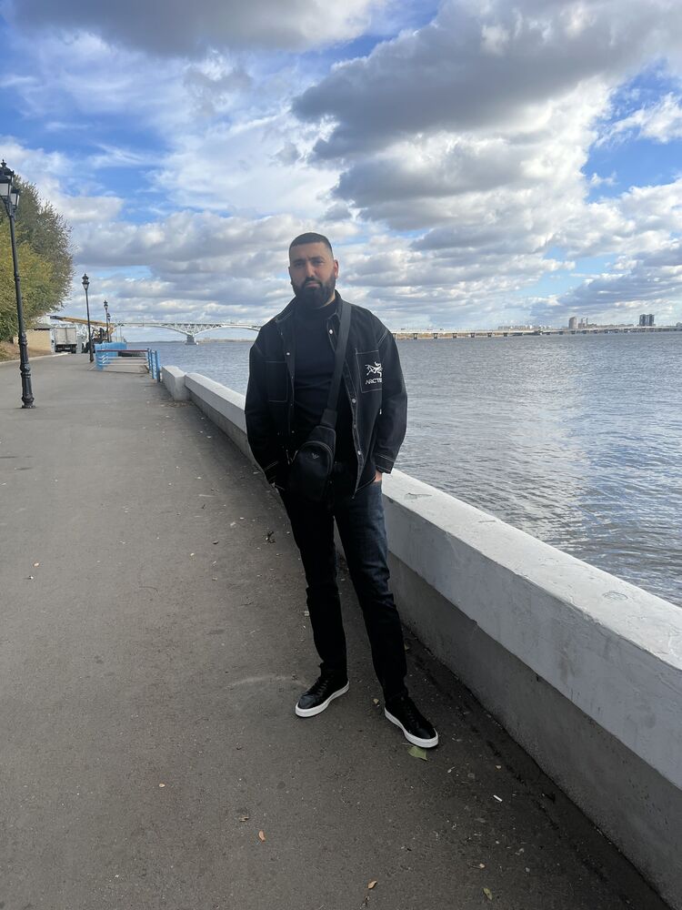  54325552  Malik, 34 ,    -