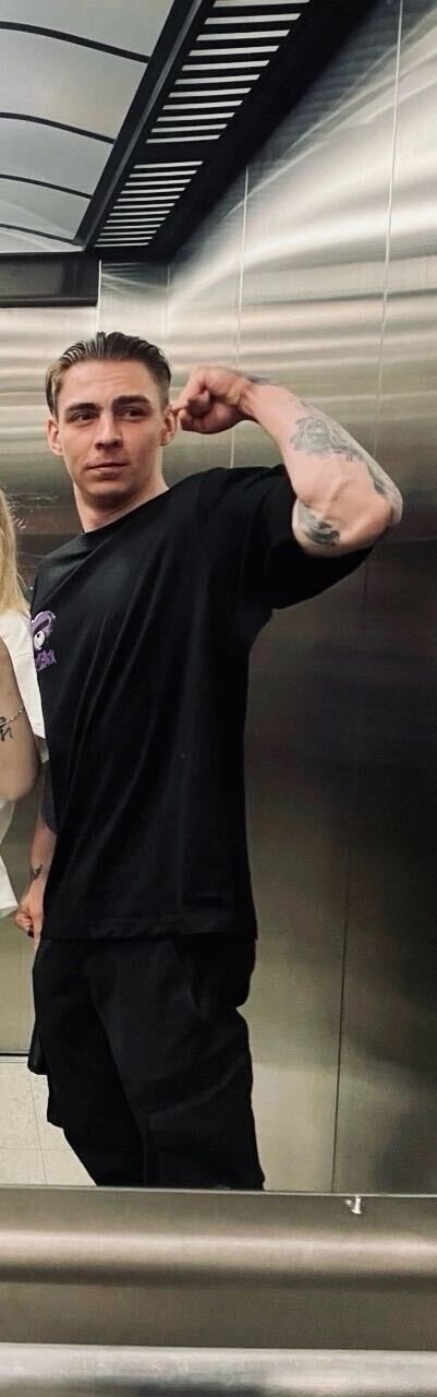  44355472  , 27 ,    -