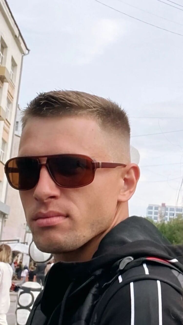  48408632  Stanislav, 28 ,    