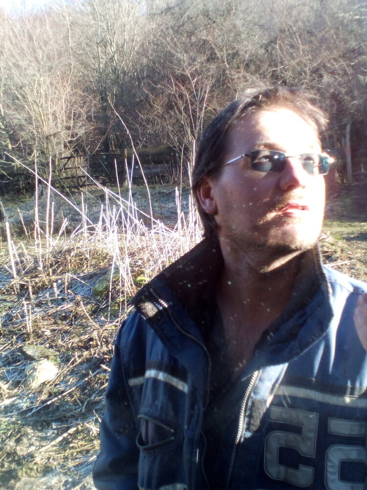  ,   Vadim, 46 ,   