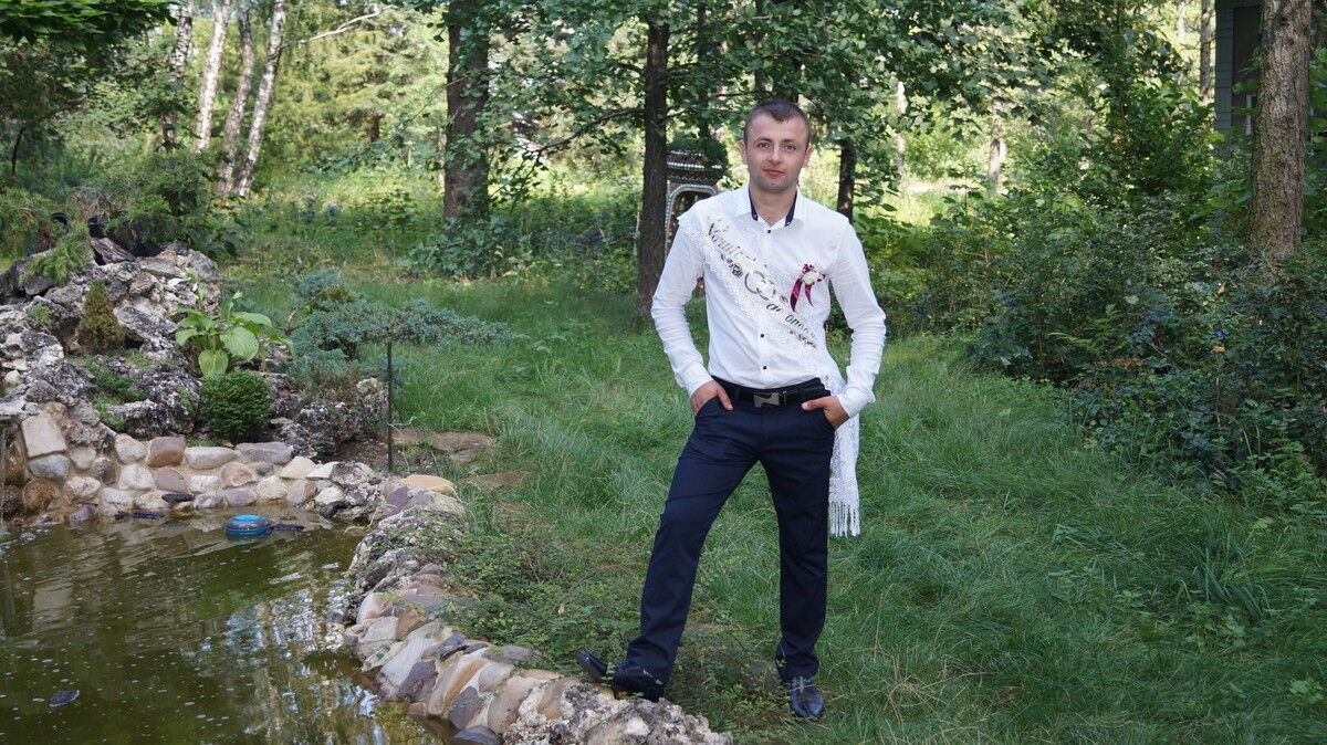  ,   Denis, 29 ,   