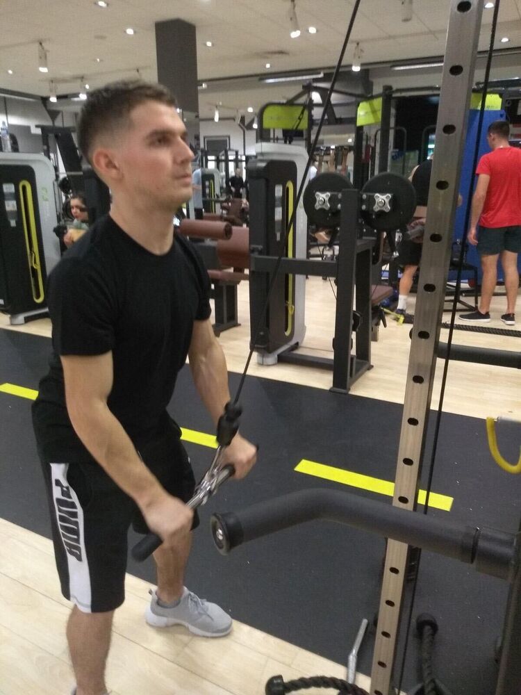  ,   Igor, 28 ,   ,   