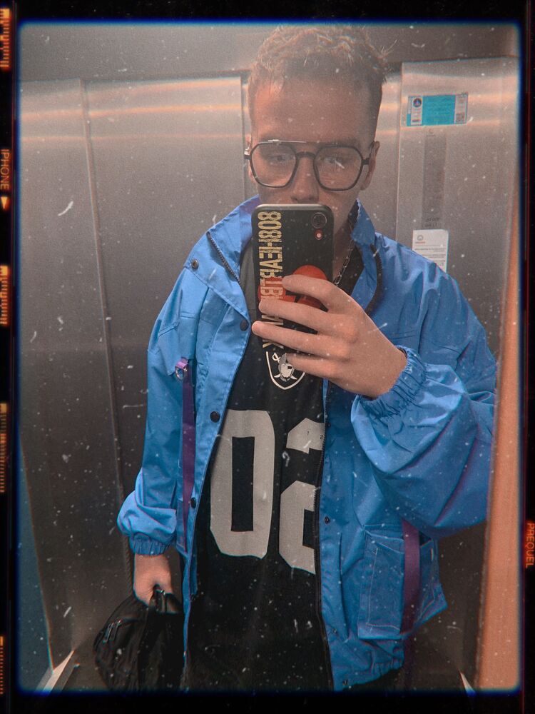  39035812  , 28 ,    