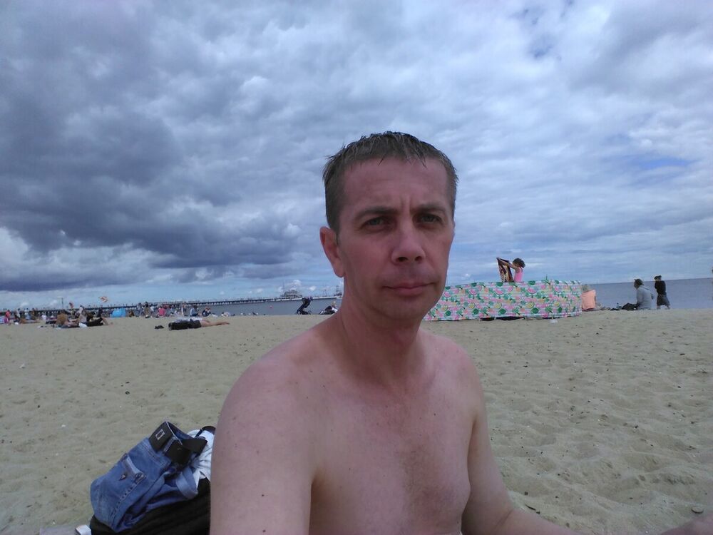 20684612  Anjei, 45 ,    