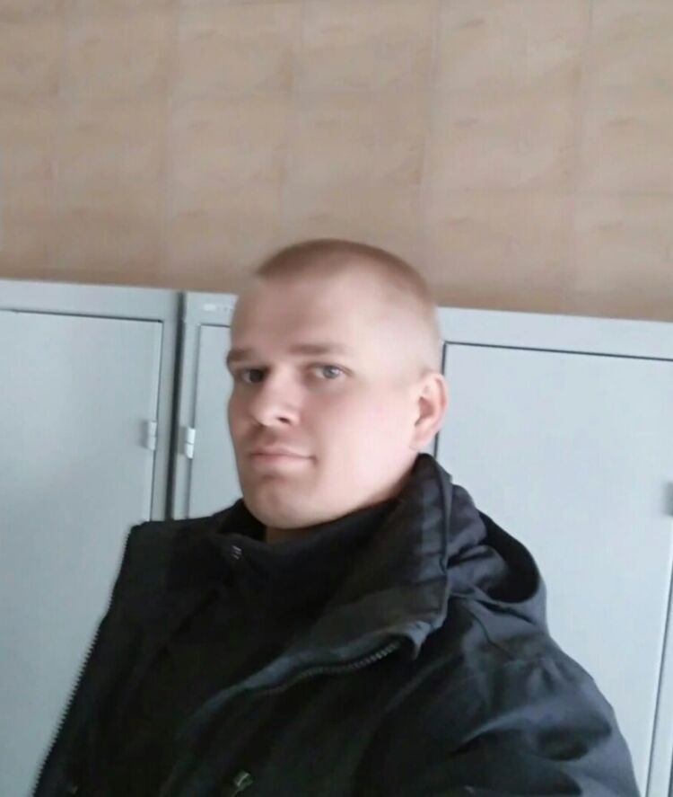  44660332  , 37 ,    