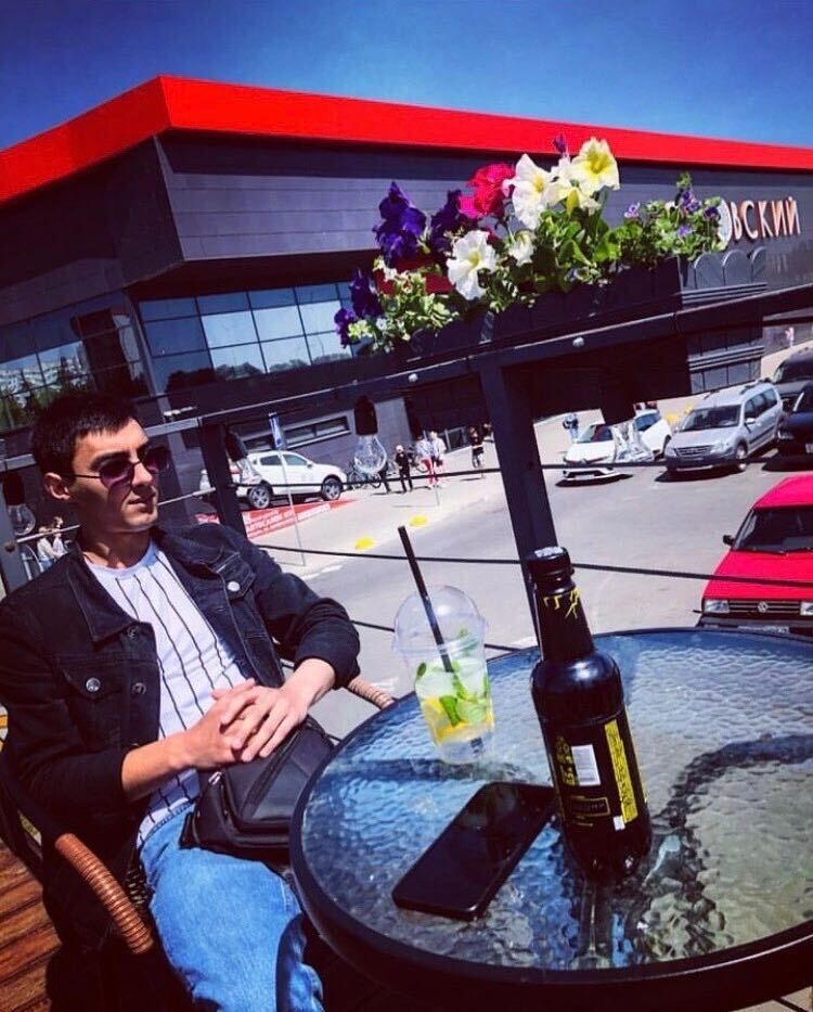  52055412  Vasia, 24 ,    