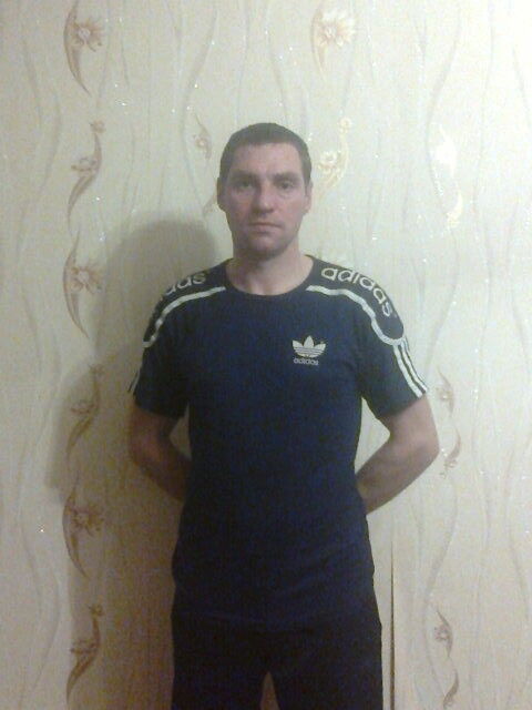  ,   Vadim, 40 ,   