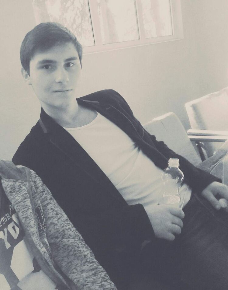  ,   Victor, 27 ,   ,   , c 